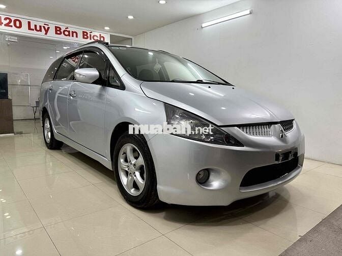 Mitsubishi Grandis 2005 2.4 AT - 99000 km
