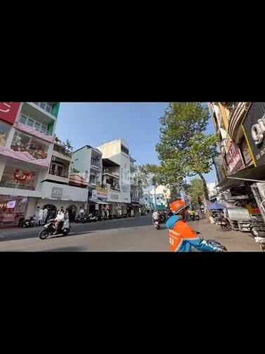 Cho thuê nhà 7 lầu Nguyễn Trãi Q5_7,5x17m_130m2 đất,750m2 sàn,220tr/th