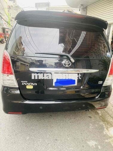 Toyota Innova 2011 V - 122 km