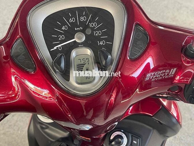 latte mới 2025 mới chạy 300 km