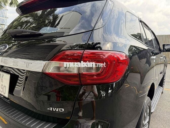 Ford Everest 2018 Titanium 2.0L 4x4 AT - 90000 km