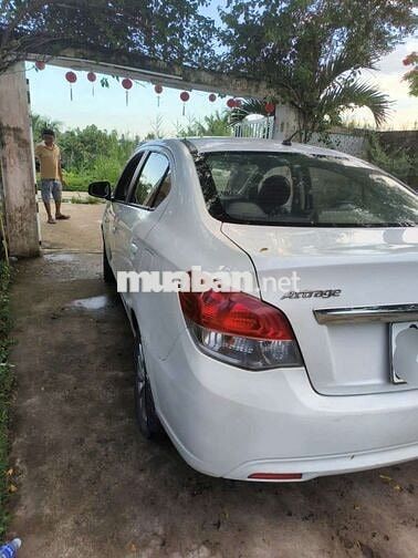 Cần bán xe mitsubishi attrage 2019