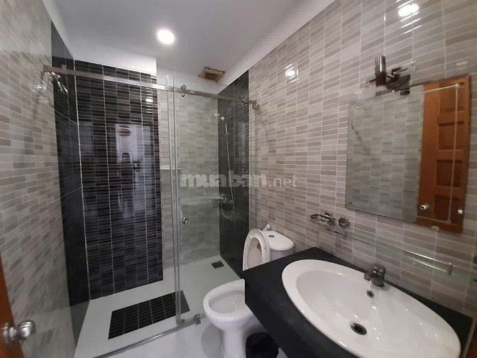 Chung cư Miếu Nổi, Vũ Huy Tấn, BT: 3p ngủ, 2wc, full nội thất, 13tr