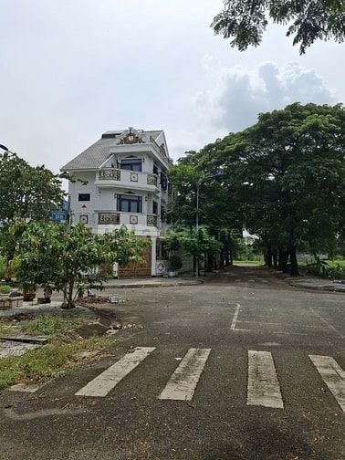 Bán đất đường D7 phường Trường Thạnh Quận 9 giá 12 tỷ