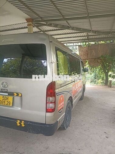 Xe Toyota Hiace 6 2005