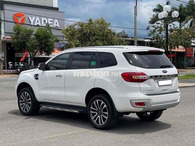Ford Everest 2019 Titanium 2.0L 4x2 AT - 65000 km