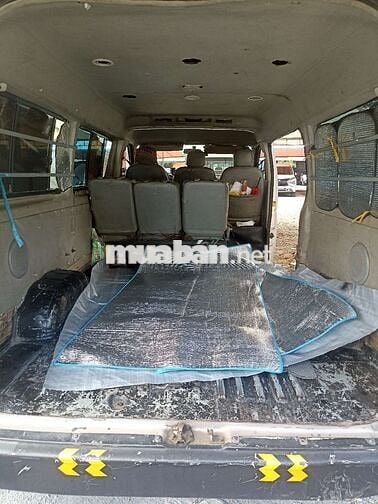 Xe Toyota Hiace 6 2005