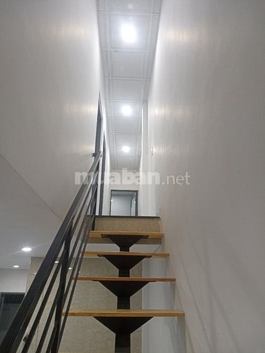Bán nhà mới xây, 1 lầu, gần chợ 26, Biên Hoà, Đồng Nai