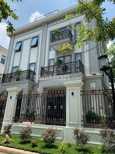 Chính chủ cho thuê Biệt Thự đơn lập VIP có hồ bơi giá 130 tr 