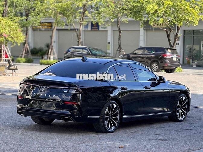 Lux A Premium 2020 xe 1 chủ đẹp xuất sắc
