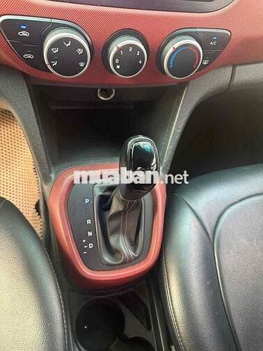 Hyundai Grand i10 2018 Sedan 1.2 MT - 50000 km