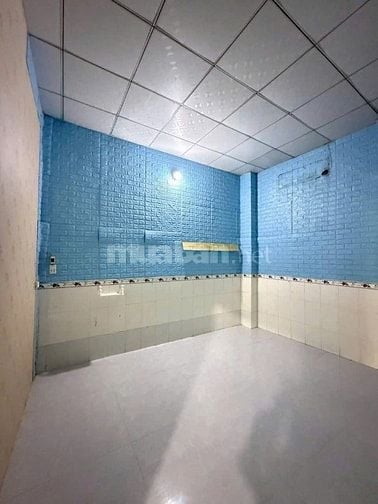 Chú 6 cần tiền bán căn nhà 1 trệt 1 lầu ở Tân Hiệp, Hóc Môn, 790 triệu