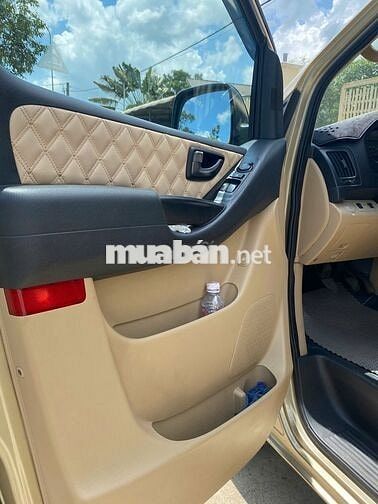 GIA ĐÌNH CẦN BÁN XE HUYNDAI STAREX 9 CHỖ ĐỜI 2010