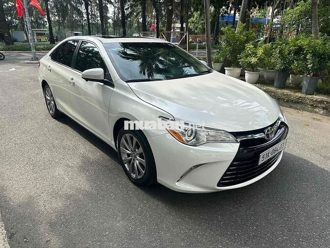 Toyota Camry 2014 XLE 2.5 AT - 34835 km