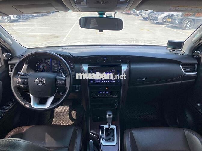 Toyota Fortuner 2019 2.7V 4x2 AT - 60000 km