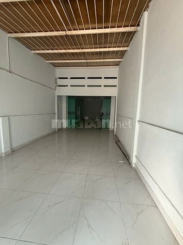 Cho thuê nhà mặt tiền Nguyễn Chí Thanh, P.3, Q.10 giá 23tr