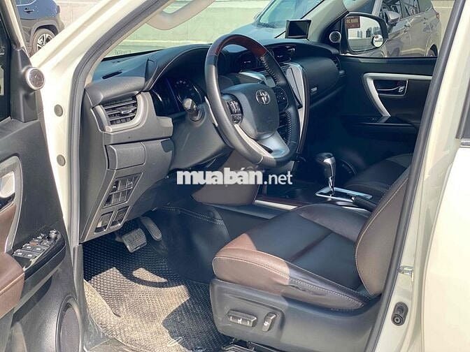 Toyota Fortuner 2019 2.7V 4x2 AT - 60000 km