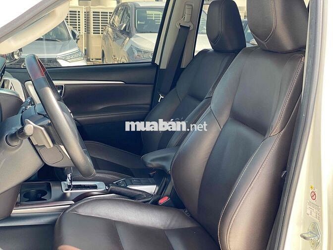 Toyota Fortuner 2019 2.7V 4x2 AT - 60000 km