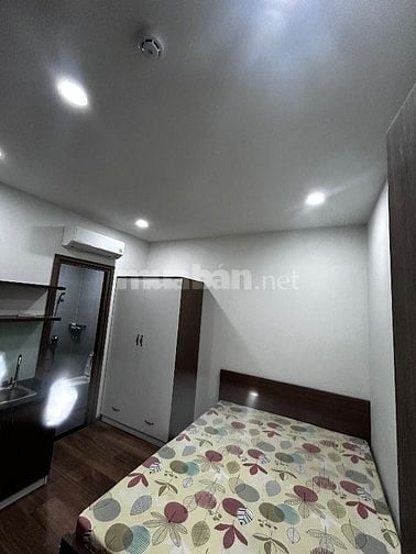 Thành Thái, Q.10. Cho thuê căn hộ dịch vụ. Full nội thất.