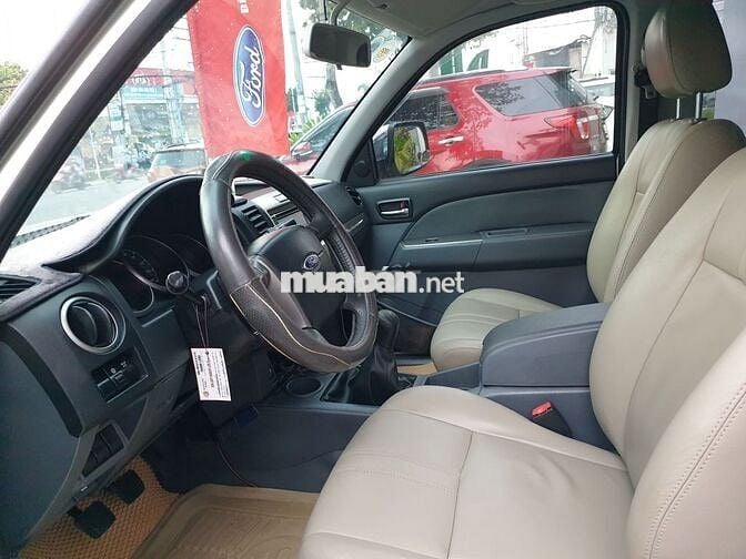 Ford Everest 2014 4x2 MT, bảo hành 2026