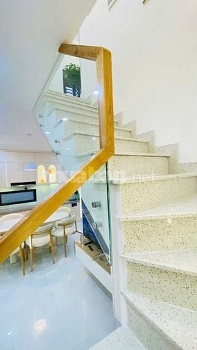 Nhà sân vườn nghỉ dưỡng trung tâm Phú Nhuận 51m² + sân riêng 39m²