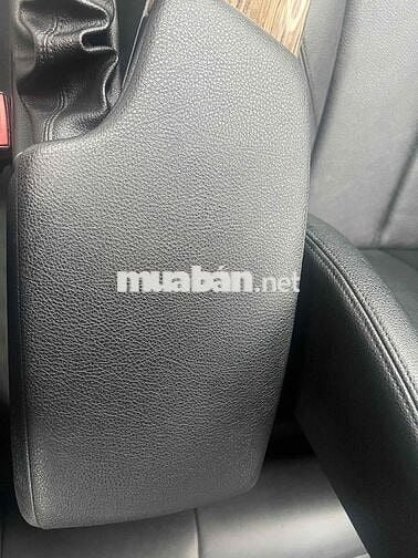 BMW 3 Series 2014 320i - 130000 km