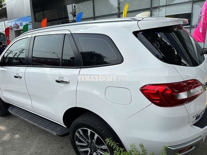Ford Everest Titanium 2018, bảo hành 2026, vay 75%