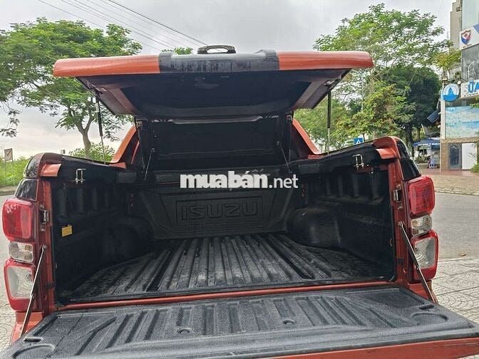 Isuzu Dmax 2022 LS 1.9L 4x2 AT - 54000 km