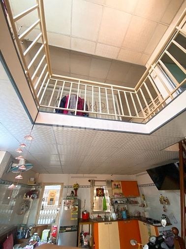 Nhà Cấp 4 sân vườn gần Hoàng Anh Gold House, DT 5x20m