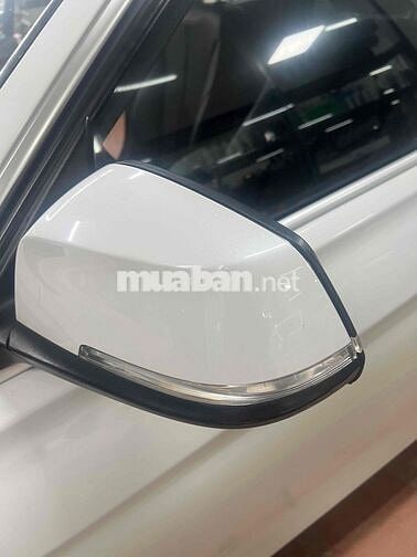 BMW 3 Series 2014 320i - 130000 km