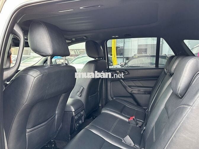 Ford Everest Titanium 2018, bảo hành 2026, vay 75%