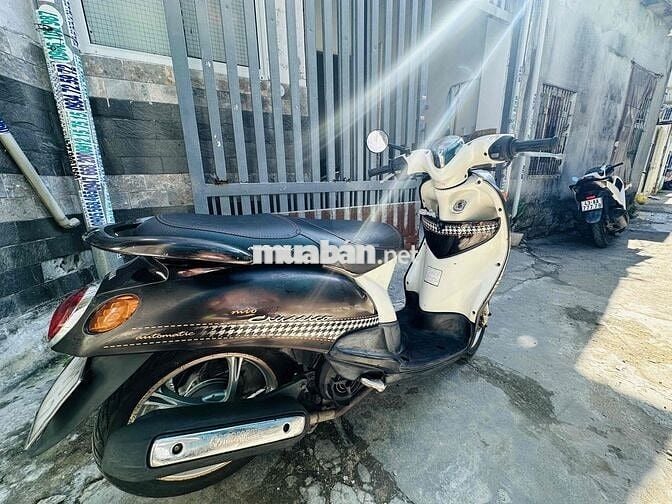 Cần bán xe YAMAHA Mio Classico .  Xe đẹp ( nữ đi )