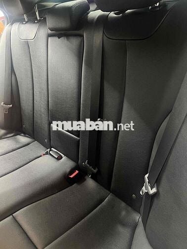 BMW 3 Series 2014 320i - 130000 km