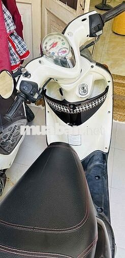 Cần bán xe YAMAHA Mio Classico .  Xe đẹp ( nữ đi )