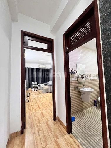 Cho thuê nhà mặt tiền Tân Sơn, P.15, Q.Tân Bình giá 28tr