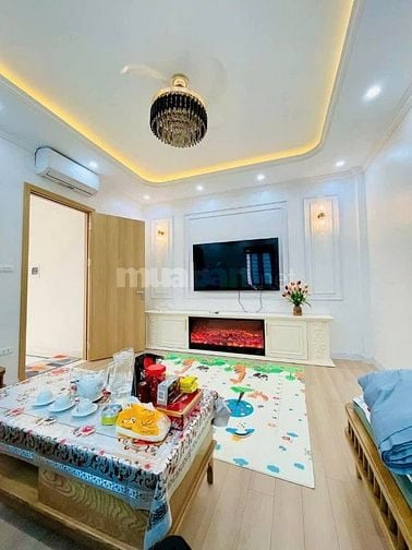 Nhà Đẹp Ở Ngay Minh Khai, Hai Bà Trưng 45m, 4 tầng, giá 9.1 tỷ.