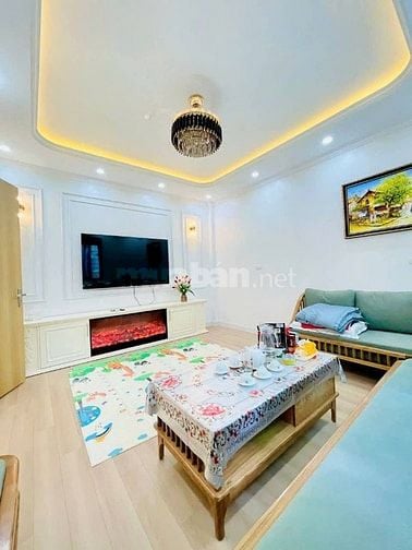Nhà Đẹp Ở Ngay Minh Khai, Hai Bà Trưng 45m, 4 tầng, giá 9.1 tỷ.