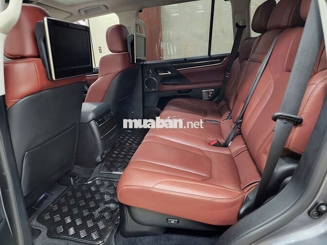 Lexus LX 570 nhập Mỹ, cực mới,xe nhà toàn trùm mền