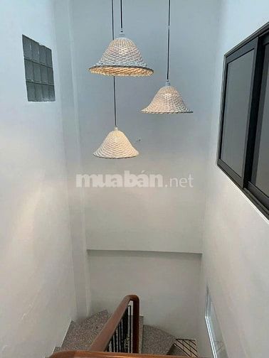 Cho thuê nhà mặt tiền Tân Sơn, P.15, Q.Tân Bình giá 28tr