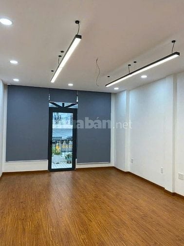 Cho thuê nhà mặt tiền Tân Sơn, P.15, Q.Tân Bình giá 28tr