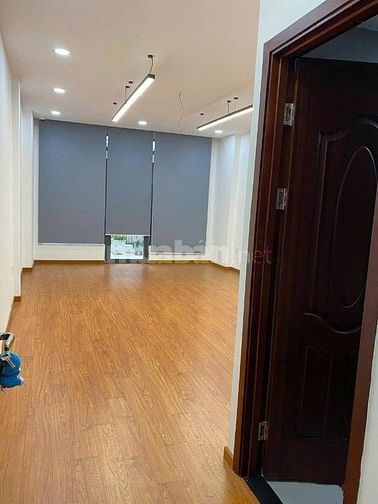 Cho thuê nhà mặt tiền Tân Sơn, P.15, Q.Tân Bình giá 28tr