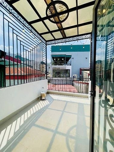 Nhà Đẹp Ở Ngay Minh Khai, Hai Bà Trưng 45m, 4 tầng, giá 9.1 tỷ.