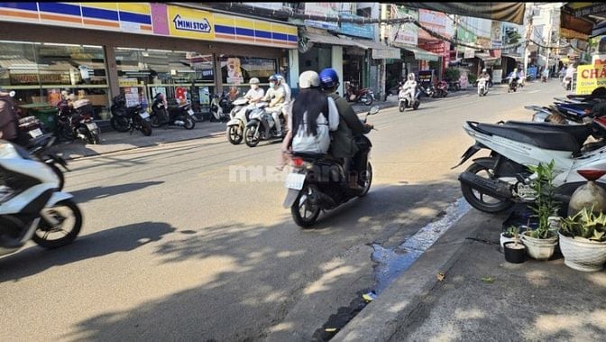Cho thuê MT Lầu 2(4,5×8) lối đi riêng, sân xe hợp VpĐDCty, KDonline, Ở