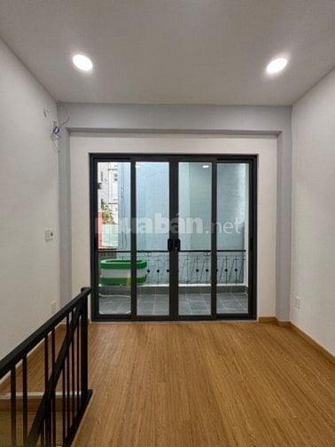 Nhà vị trí đẹp Trung tâm Quận 1