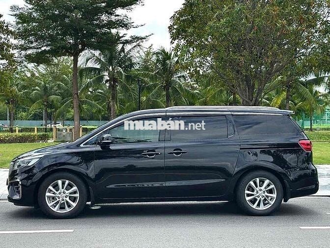 Kia Sedona 2019 Luxury D - 90000 km