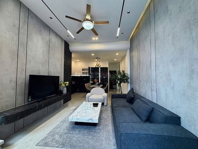 NHÀ 3 TẦNG 4 NGỦ- K/Ô TÔ NGUYỄN CHÁNH- GẦN BIỂN LIÊN CHIỂU- NHỈNH 4 TỶ