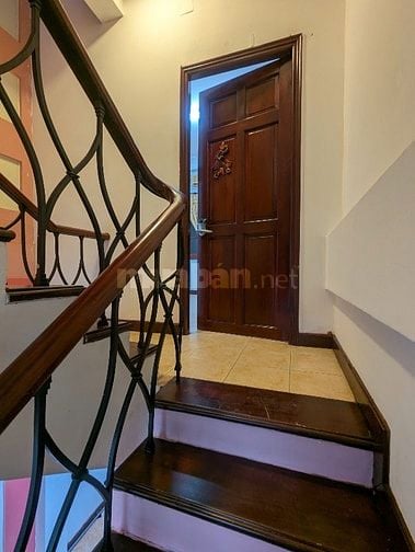 Cho thuê nhà hẻm xe hơi đường Đặng Văn Ngữ, Phường Phú Nhuận, HCM