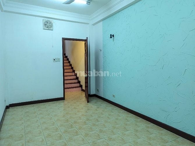 Cho thuê nhà hẻm xe hơi đường Đặng Văn Ngữ, Phường Phú Nhuận, HCM