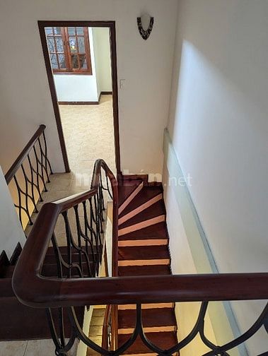 Cho thuê nhà hẻm xe hơi đường Đặng Văn Ngữ, Phường Phú Nhuận, HCM