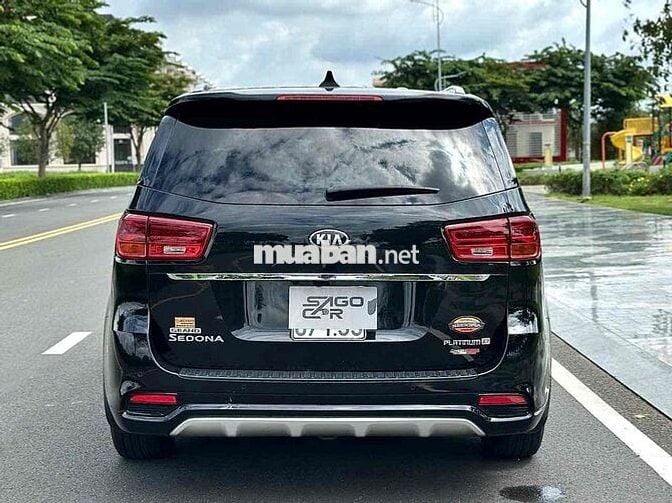 Kia Sedona 2019 Luxury D - 90000 km